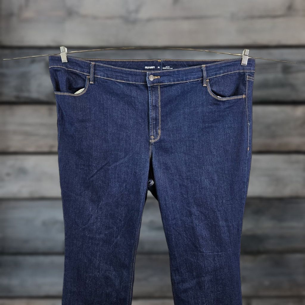Old Navy Old Navy Womens Kicker Bootcut Jeans Sz 26 Blue Dark Wash Jeans Womens 26 Bootcut Blue Dark Wash Womens Old Navy Size 26" / US 2 / IT 38 - 1 Thumbnail