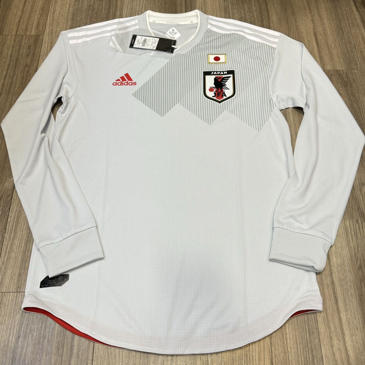 Adidas Japan 18/19 player issue longsleeves away shirt (bnwt) Size US M / EU 48-50 / 2 - 1 Thumbnail