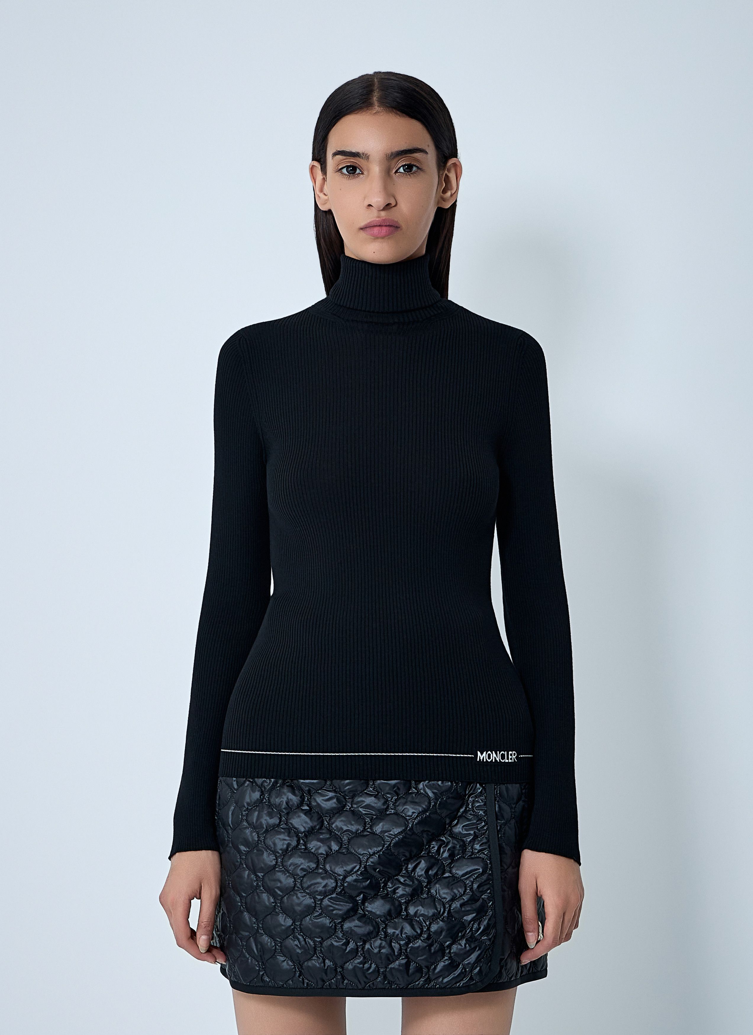 Moncler Wool Sweater Size XS / US 0-2 / IT 36-38 - 1 Thumbnail