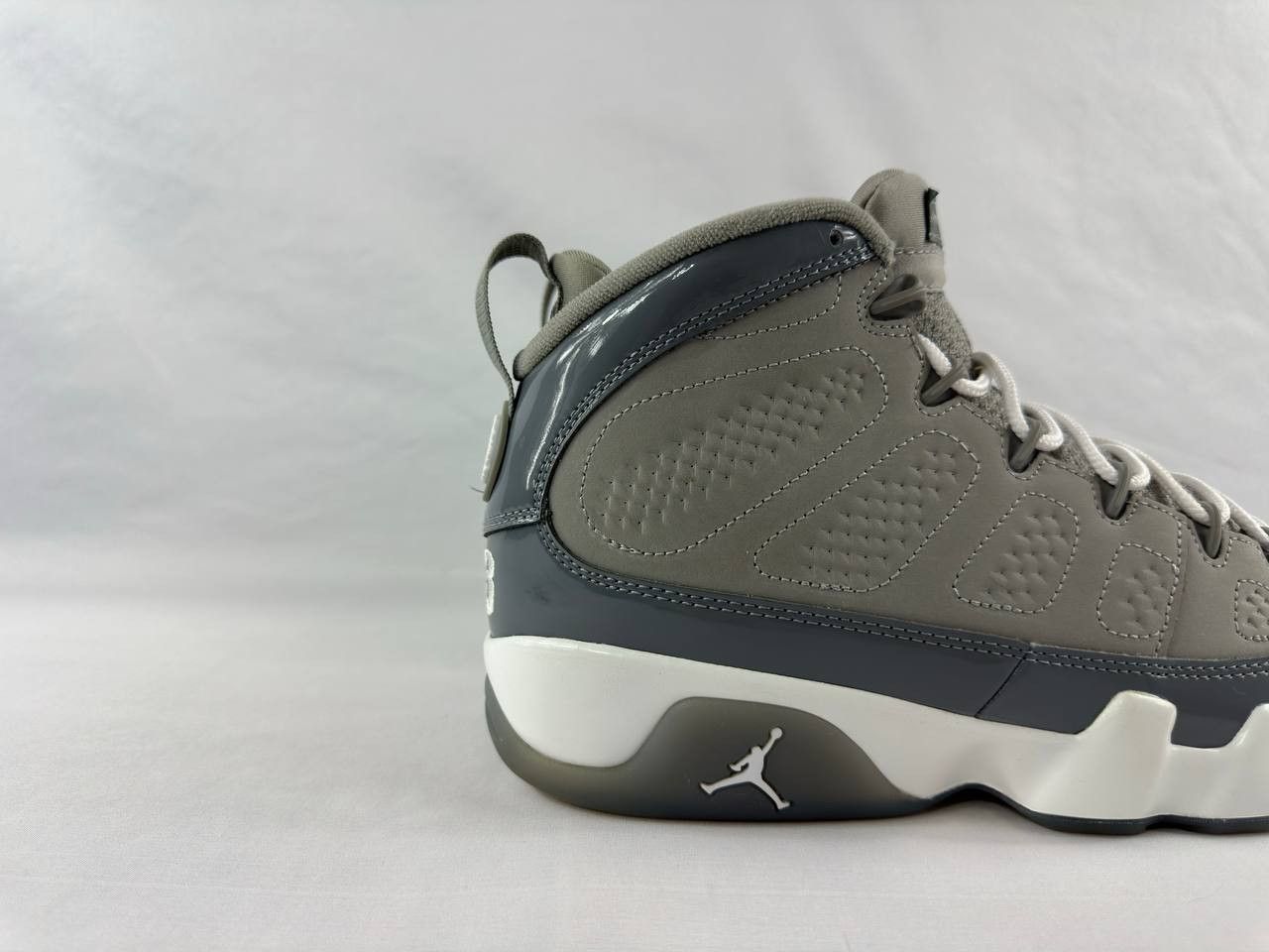 Nike Nike Air Jordan 9 Retro 'Cool Grey' 2025 HV4794-011 Size US 10 / EU 43 - 2 Thumbnail