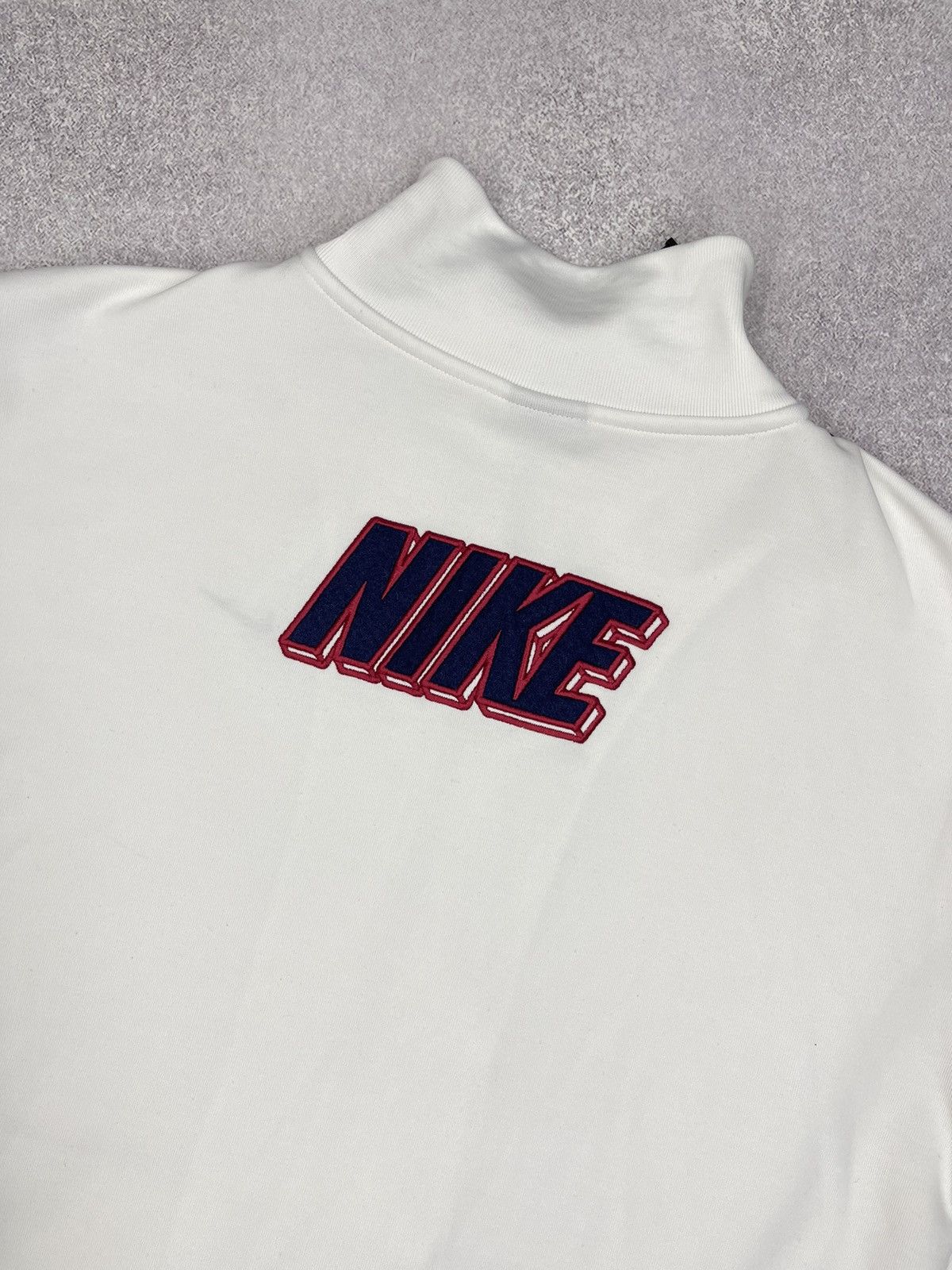 Nike Vintage Nike Drill Track Jacket White Big Logo Print Y2K ACG Size US L / EU 52-54 / 3 - 3 Thumbnail