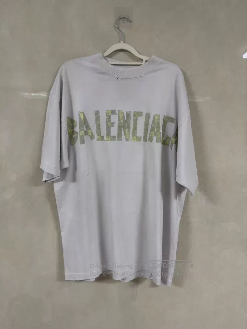 Balenciaga Balenciaga Tape Logo Short Sleeve T-Shirt Size US S / EU 44-46 / 1 - 1 Thumbnail