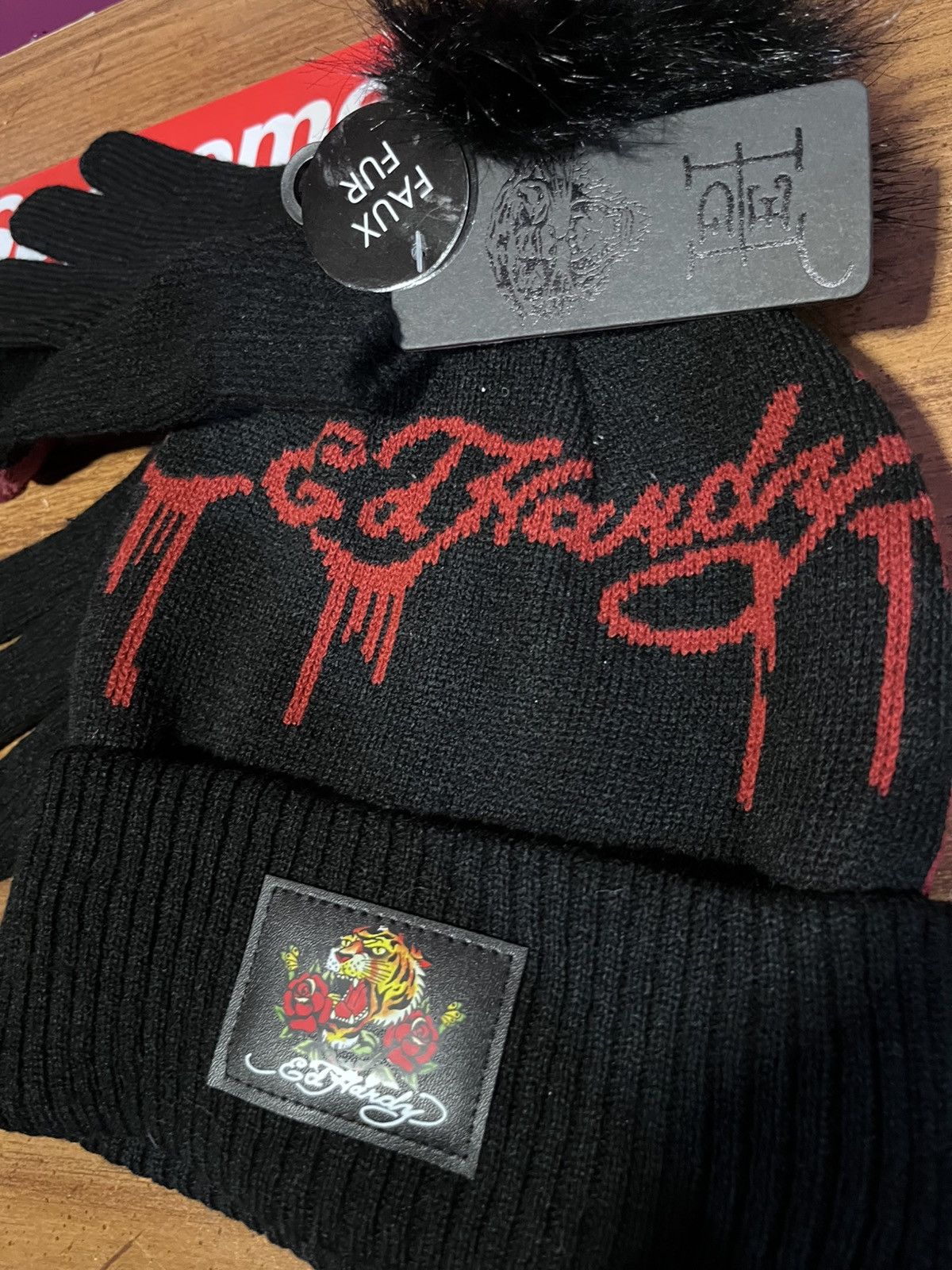 Ed Hardy Ed hardy beanie and gloves set Size ONE SIZE - 3 Thumbnail