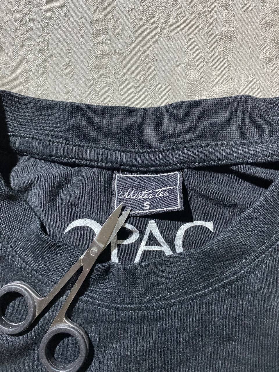 Band Tees × Rap Tees × Vintage 2Pac Me Against the World Hip Hop Tee 2018 Size US S / EU 44-46 / 1 - 7 Thumbnail
