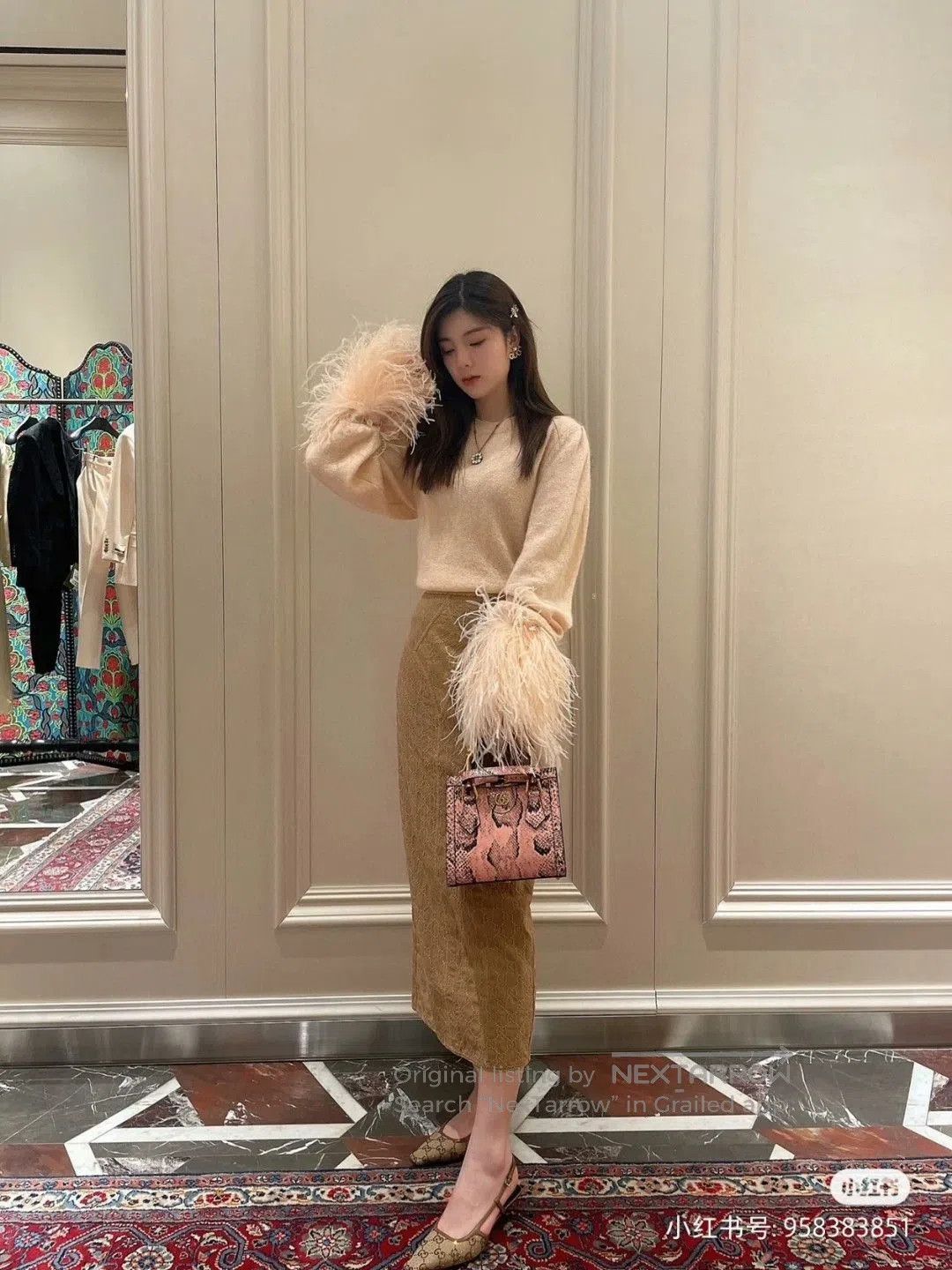 Gucci Gucci Detachable Ostrich Feather Sweater. Size L / US 10 / IT 46 - 8 Thumbnail