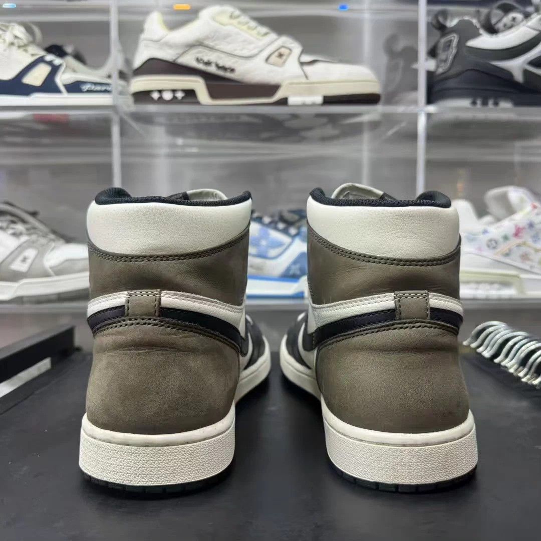 Air Jordan 1 Particle Beige US 44.5 Near New WTS