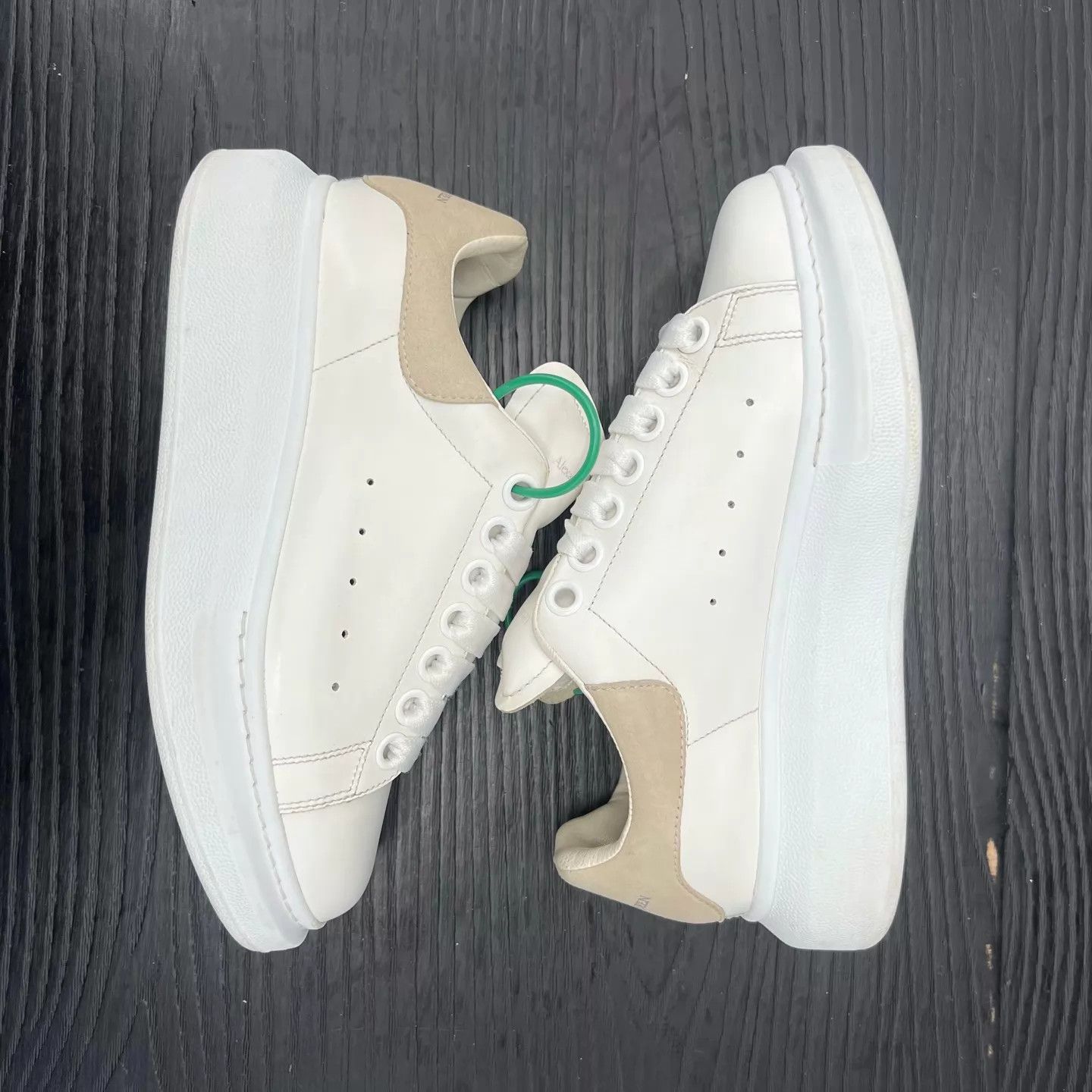 Alexander McQueen McQueen white & pink suede shoes 35.5 original box Size US 5 / IT 35 - 3 Thumbnail