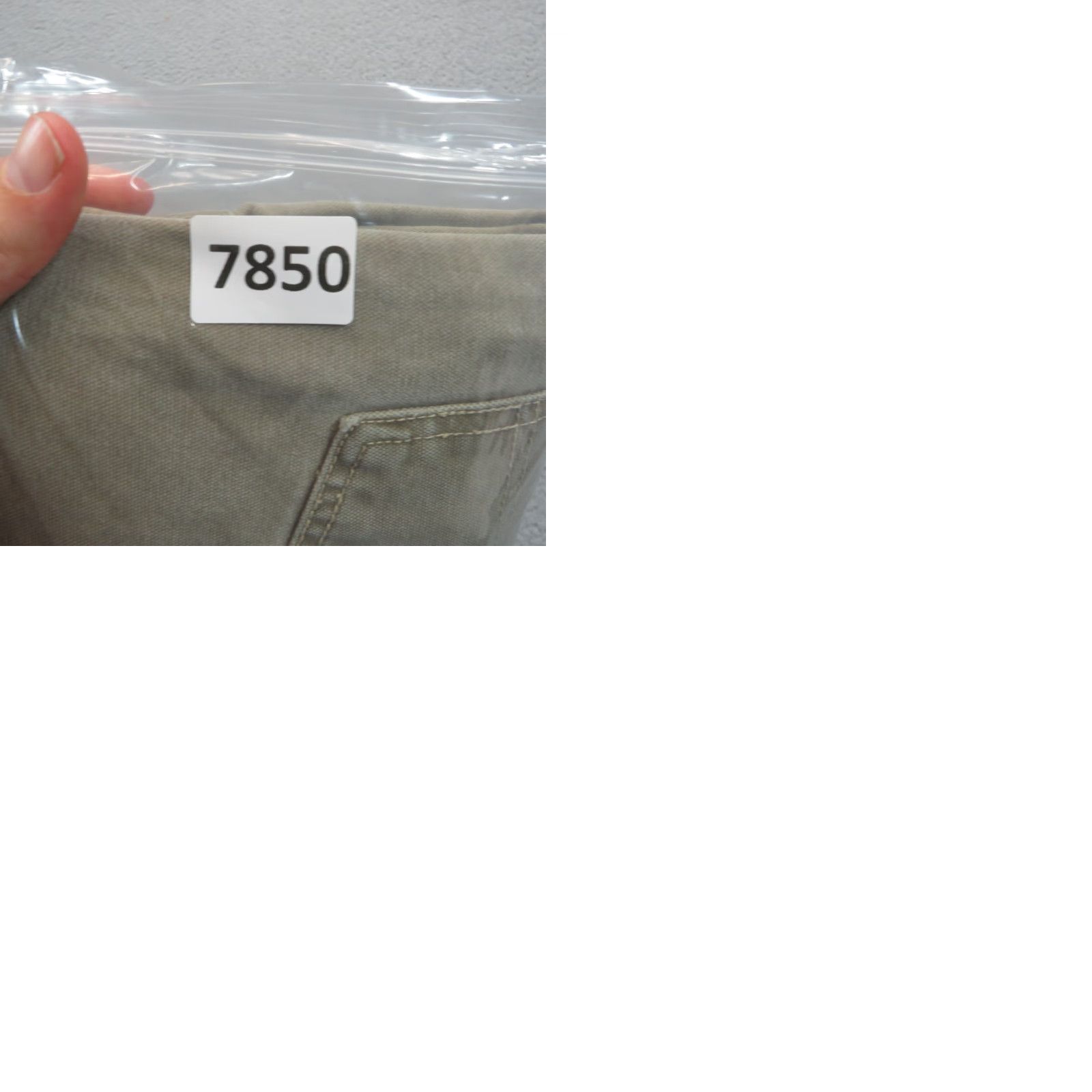 Gap VINTAGE Gap Pants Mens 36 Baggy Y2K Mechanic Wide Pipe Leg Skater Canvas Heavy 36x32 Beige Cotton Cargo Pocket 90s Grunge Hip Hop USA Skater Mens Size US 36 / EU 52 - 9 Thumbnail