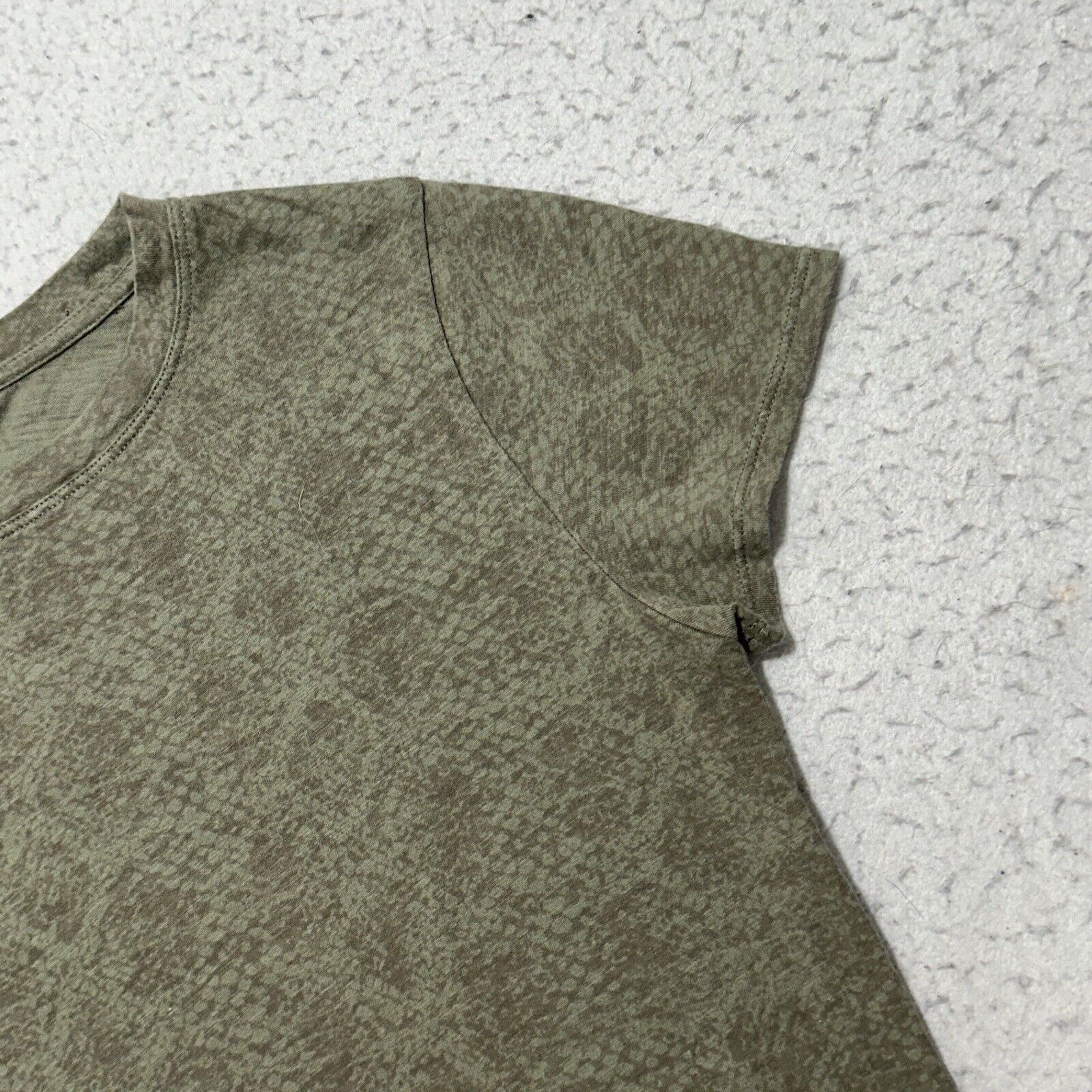 Athleta Athleta Small Green Crewneck Pullover T Shirt Snakeskin Size S / US 4 / IT 40 - 5 Thumbnail