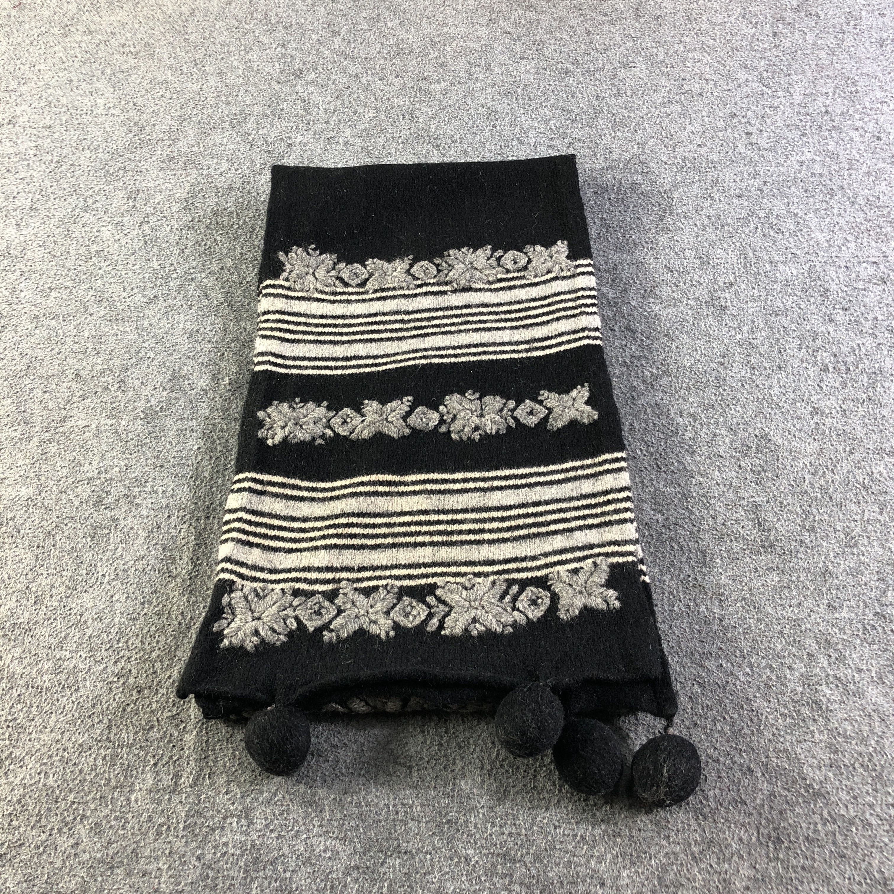 J.Crew J.Crew Wool Scarf Muffler Neckwear V2743 Size ONE SIZE - 3 Thumbnail