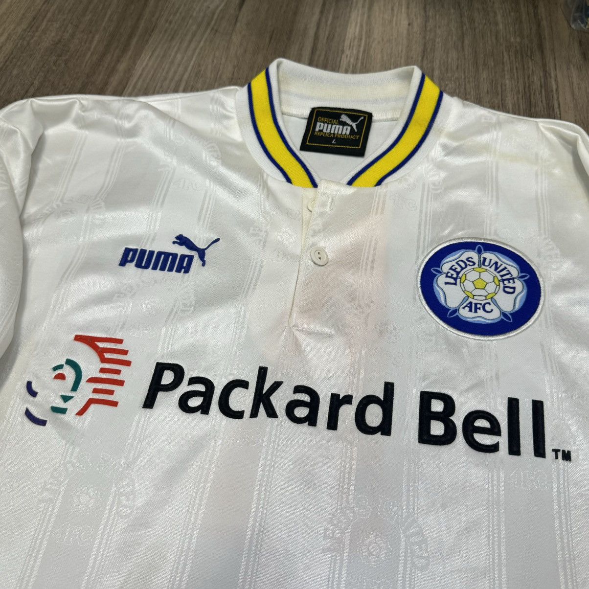 Puma Leeds 97/98 home shirt Size US L / EU 52-54 / 3 - 3 Thumbnail