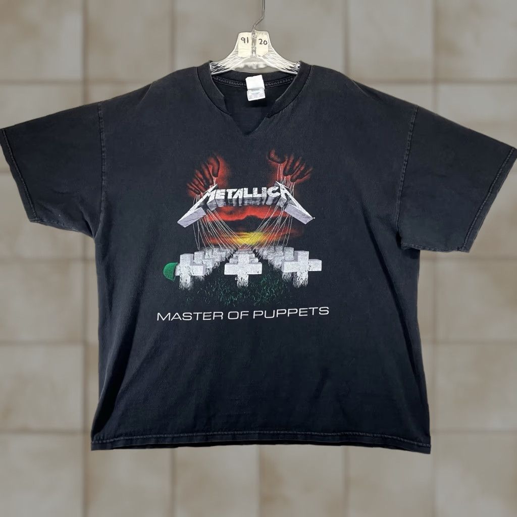 Vintage VINTAGE Metallica Master of Puppets Shirt 90s Men's 2XL Black V-Neck Graphic Print Tennessee River Tag Size US XXL / EU 58 / 5 - 1 Thumbnail