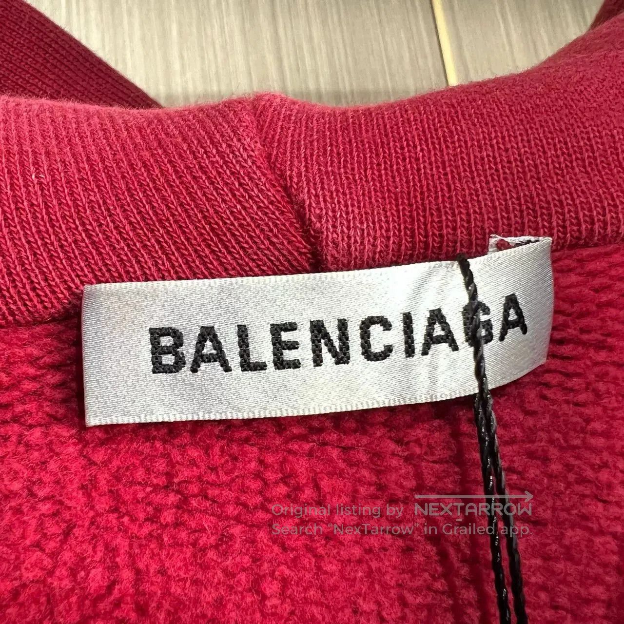 Balenciaga balenciaga red logo hooded sweatshirt size small. Size US S / EU 44-46 / 1 - 6 Thumbnail