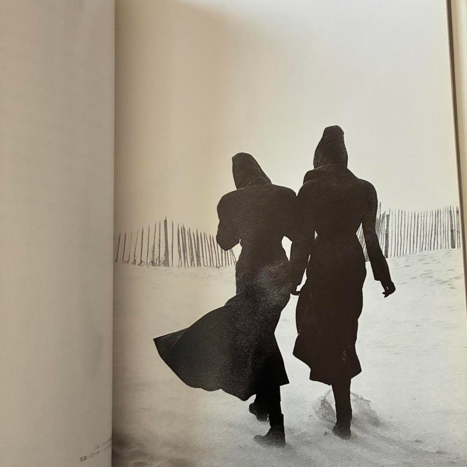 Alaia × Vintage Azzedine Alaia Memoire de la mode hardcover Book Size ONE SIZE - 2 Thumbnail