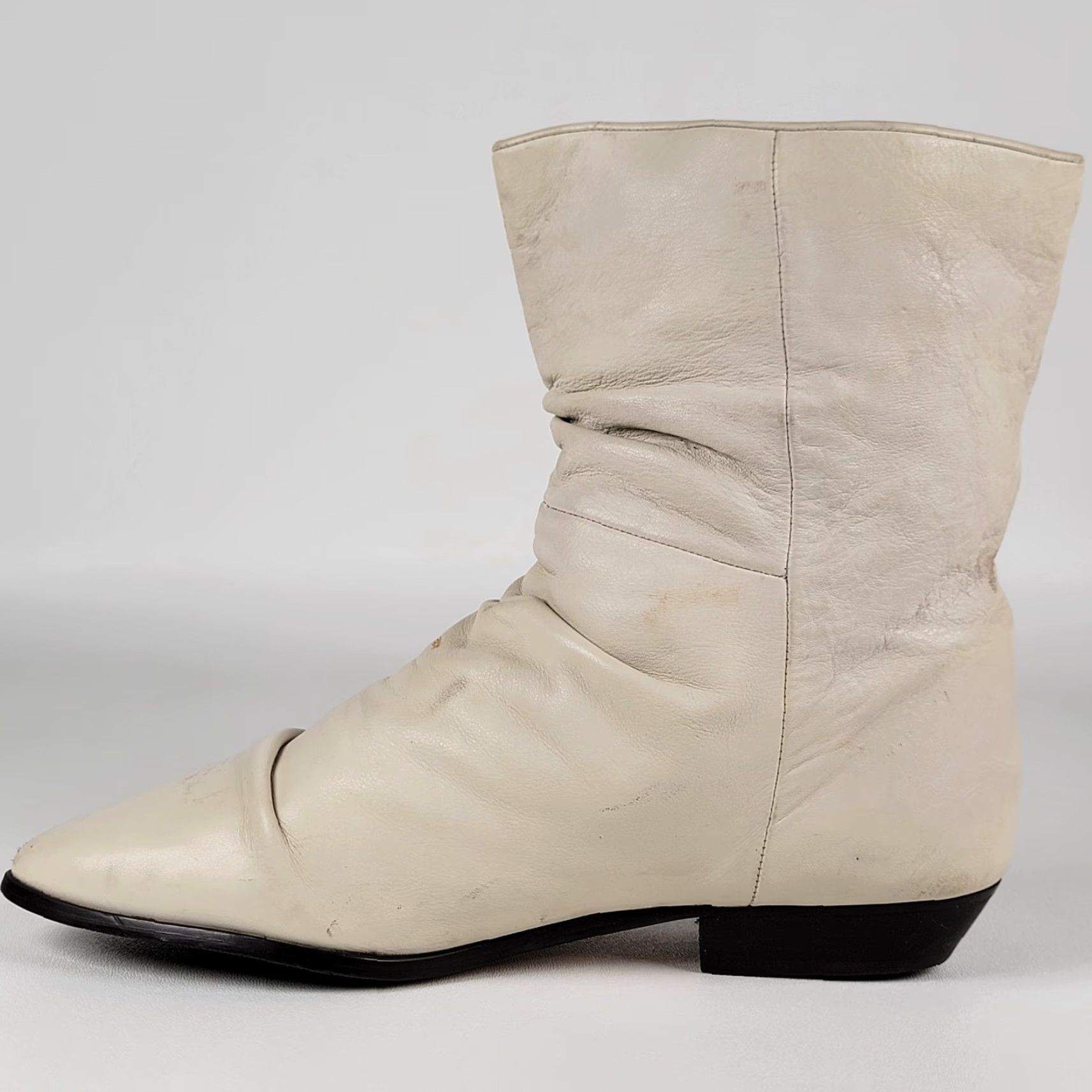 Naturalizer VINTAGE Naturalizer Boots Women's Leather Ankle Boots 8M Beige Almond Toe Block Heel Mid 2-2.9 in Fall Winter Spring Nature 1980s Women Boots Size US 6 / IT 36 - 5 Thumbnail
