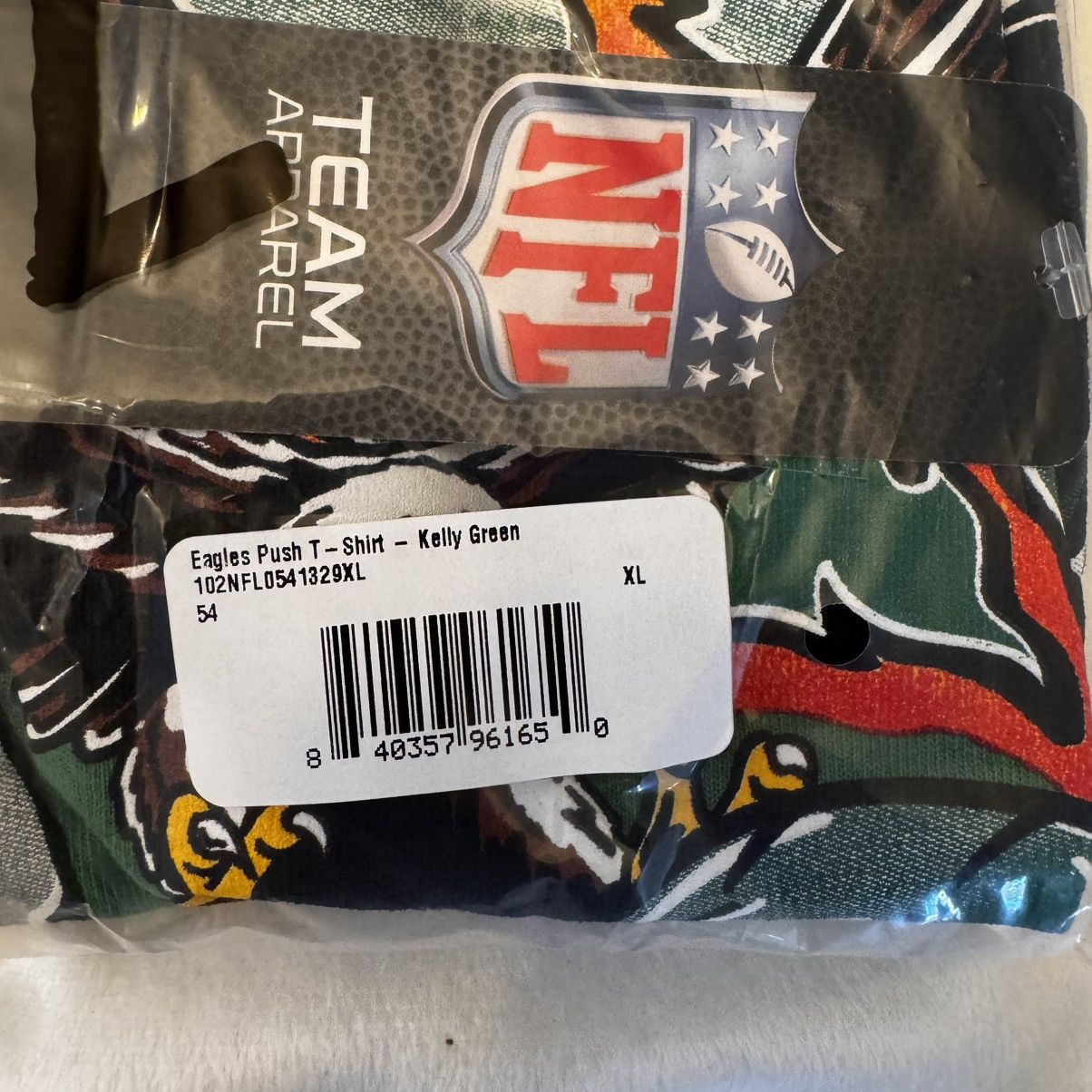 Warren Lotas Warren Lotas NFL Philadelphia Eagles Push T-Shirt Size US XL / EU 56 / 4 - 7 Thumbnail