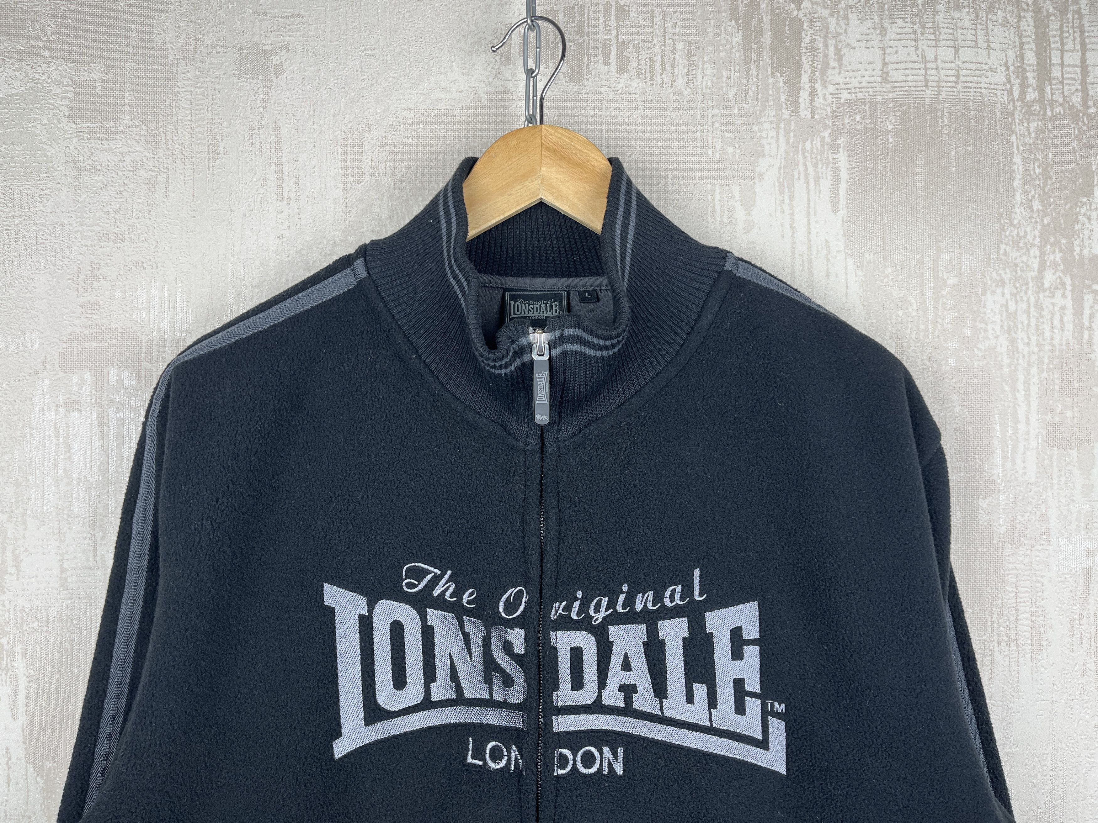 Lonsdale × Vintage Vintage Lonsdale 00s Big Logo Full Zip Fleece Jacket Size US L / EU 52-54 / 3 - 4 Thumbnail