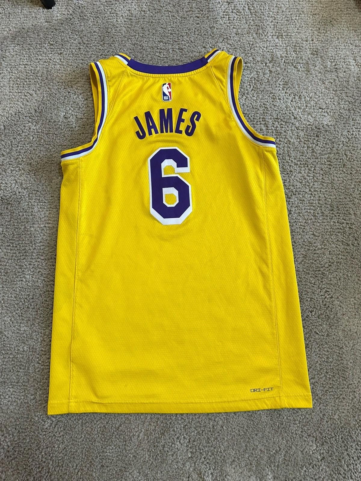 Nike NIKE LEBRON JAMES # 6 LAKERS NBA SWINGMAN JERSEY 40 S Size US S / EU 44-46 / 1 - 8 Thumbnail