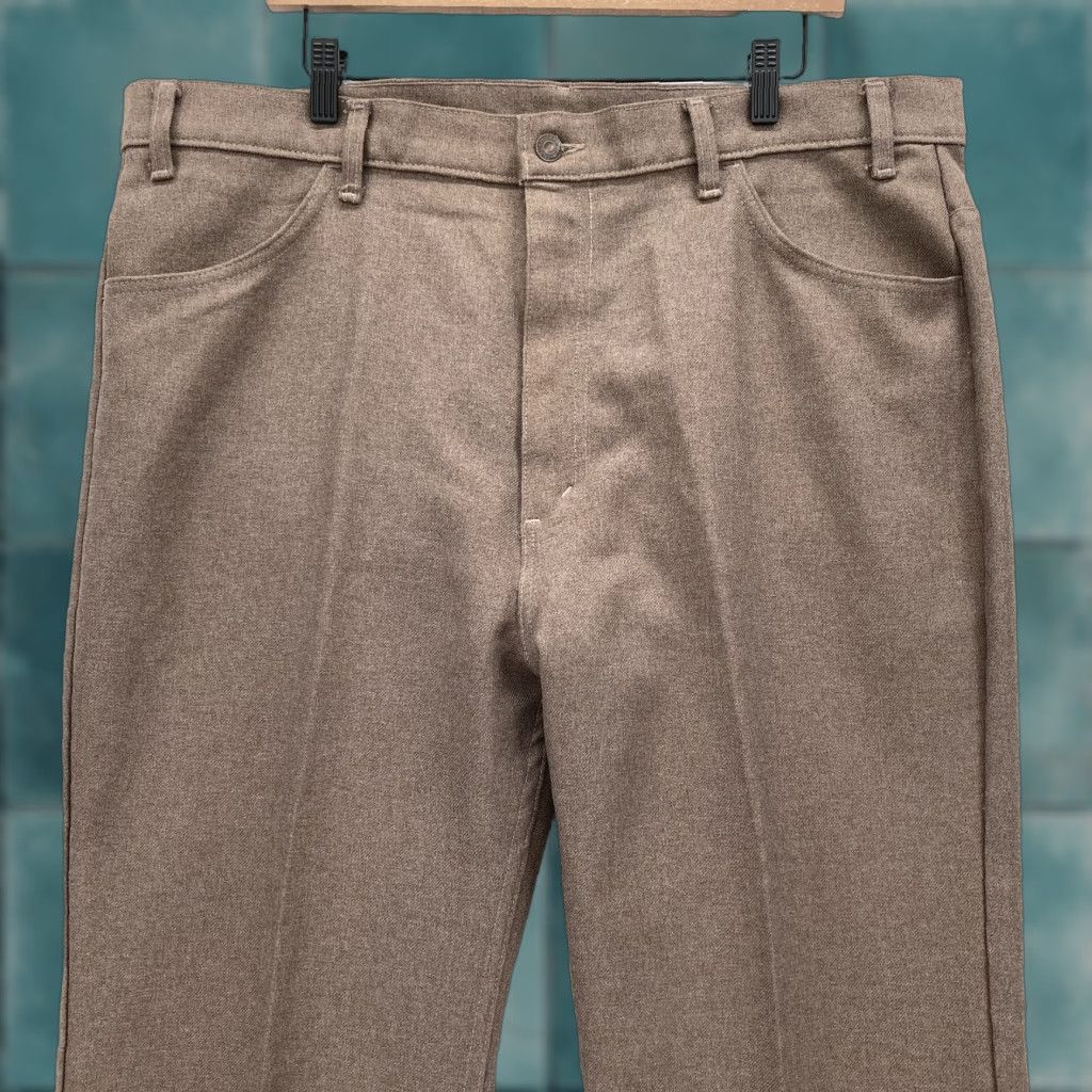 Levi's VINTAGE Levi's Pants Mens 42x28 Brown Dacron Polyester 1995 USA Made Black Tab Pants Mens 42 Brown Levi's Action Slacks USA Curvy? Size US 42 / EU 58 - 1 Thumbnail