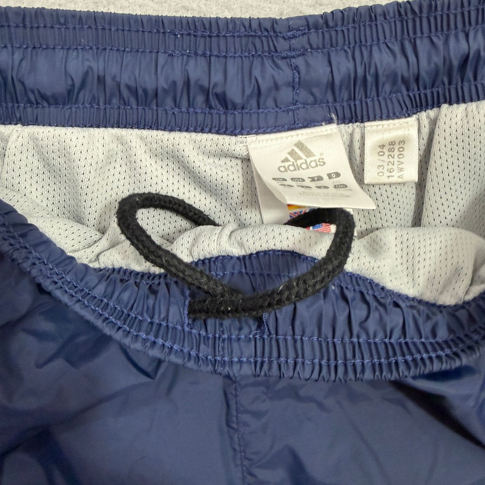 Adidas Vintage Adidas Windbreaker Track Pants Men's 2XL Blue White Size US 38 / EU 54 - 5 Thumbnail