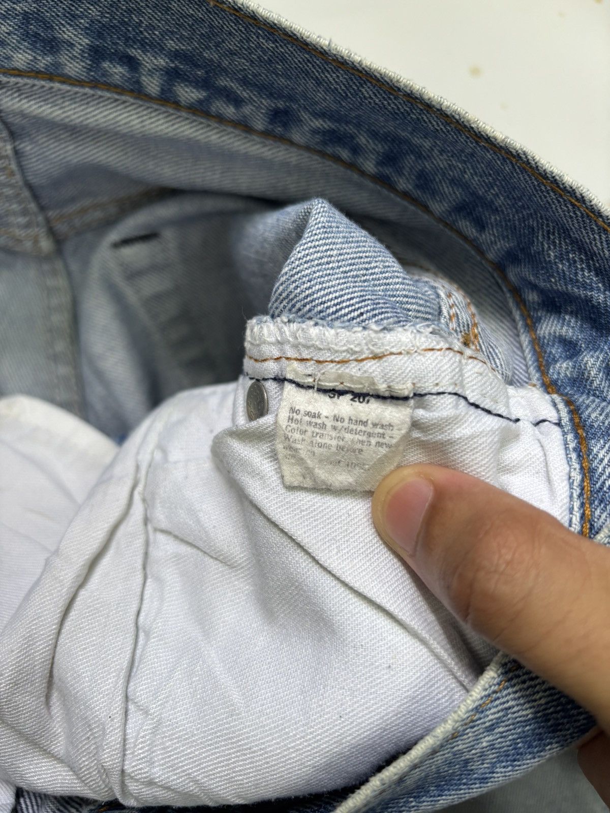 Levi's × Undercover Vintage Levis 501 Selvedge Button No 524 Distressed Denim Size US 28 / EU 44 - 14 Thumbnail