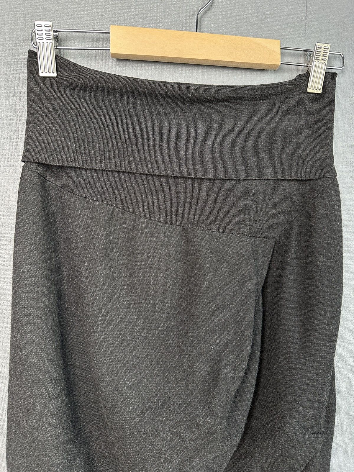 Transit TRANSIT PAR SUCH Avant Garde Pleated Gray Skirt size 3 Size 26" / US 2 / IT 38 - 3 Thumbnail