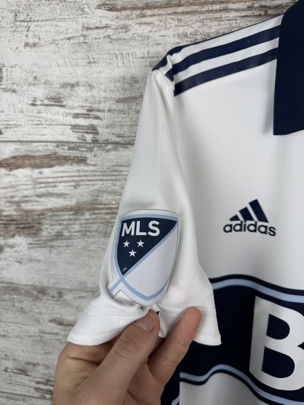 Adidas Mens Vintage Vancouver Whitecaps FC Mc Donough T-Shirt tee Size US M / EU 48-50 / 2 - 5 Thumbnail