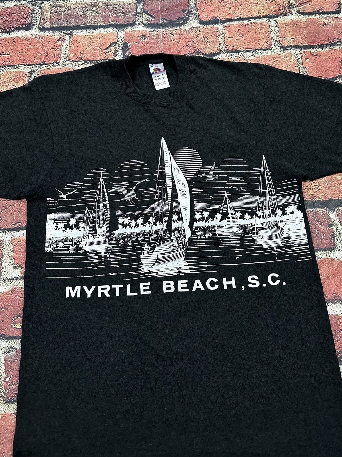 Fruit Of The Loom × Vintage Vintage 90s Myrtle Beach South Carolina T Shirt Sail Boats Size US L / EU 52-54 / 3 - 3 Thumbnail