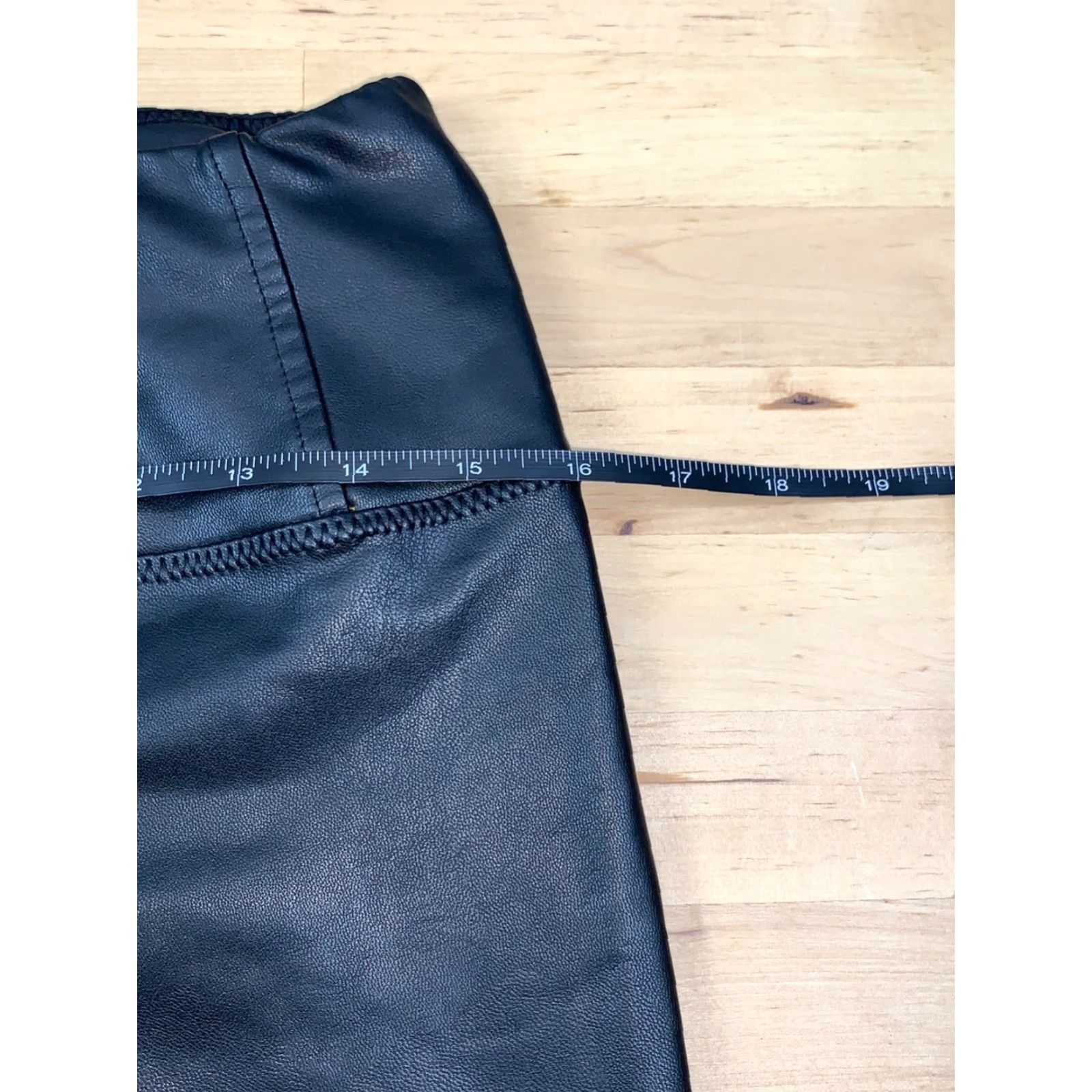 7 For All Mankind Seven For All Mankind Faux Leather Leggings M Black Casual Women Leggings Ankle Faux Leather 7 For All Mankind Casual Women M Black Size 32" / US 10 / IT 46 - 7 Thumbnail