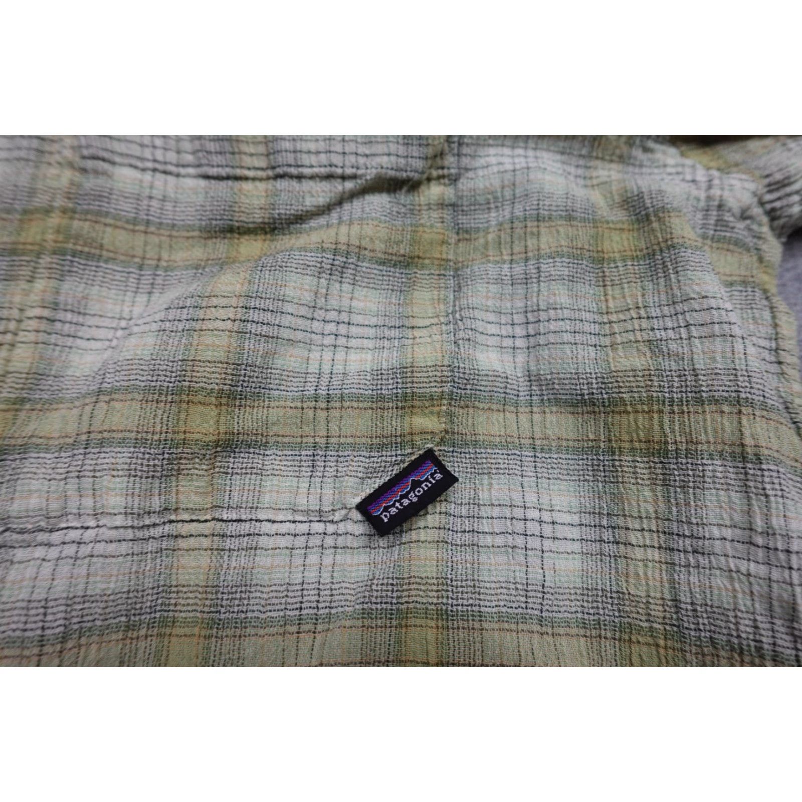 Patagonia Patagonia Shirt Mens Large Green Check Organic Cotton Camp Hiking Fishing Light Shirt Size US L / EU 52-54 / 3 - 3 Thumbnail