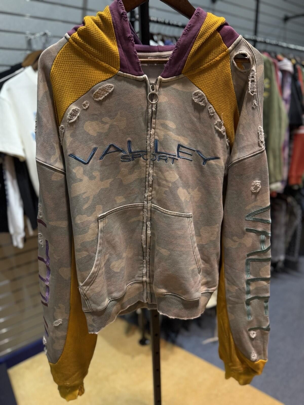 Vale Large - Vale Zip Up Hoodie Authentic Valley New Size US L / EU 52-54 / 3 - 6 Thumbnail