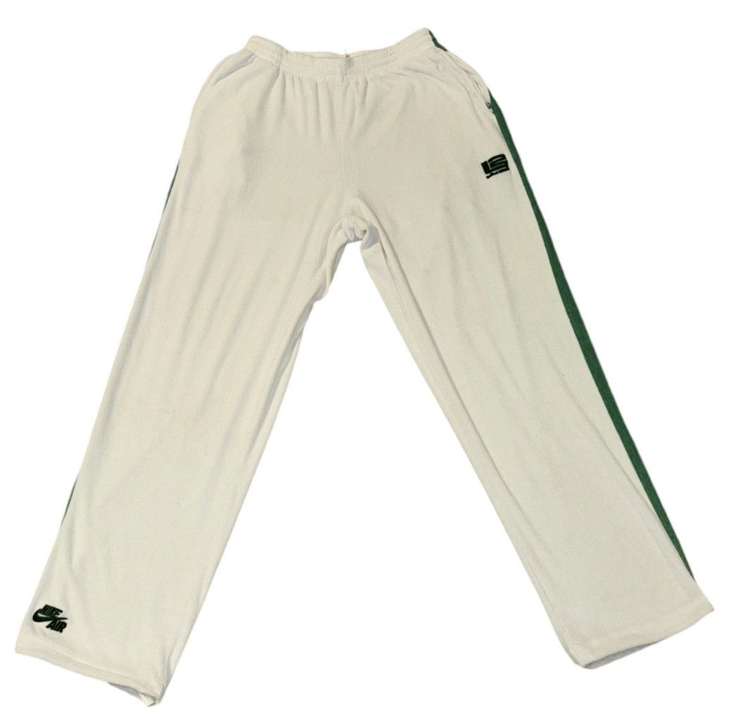 Nike Nike Rare Joggers Size US 40 / EU 56 - 1 Thumbnail