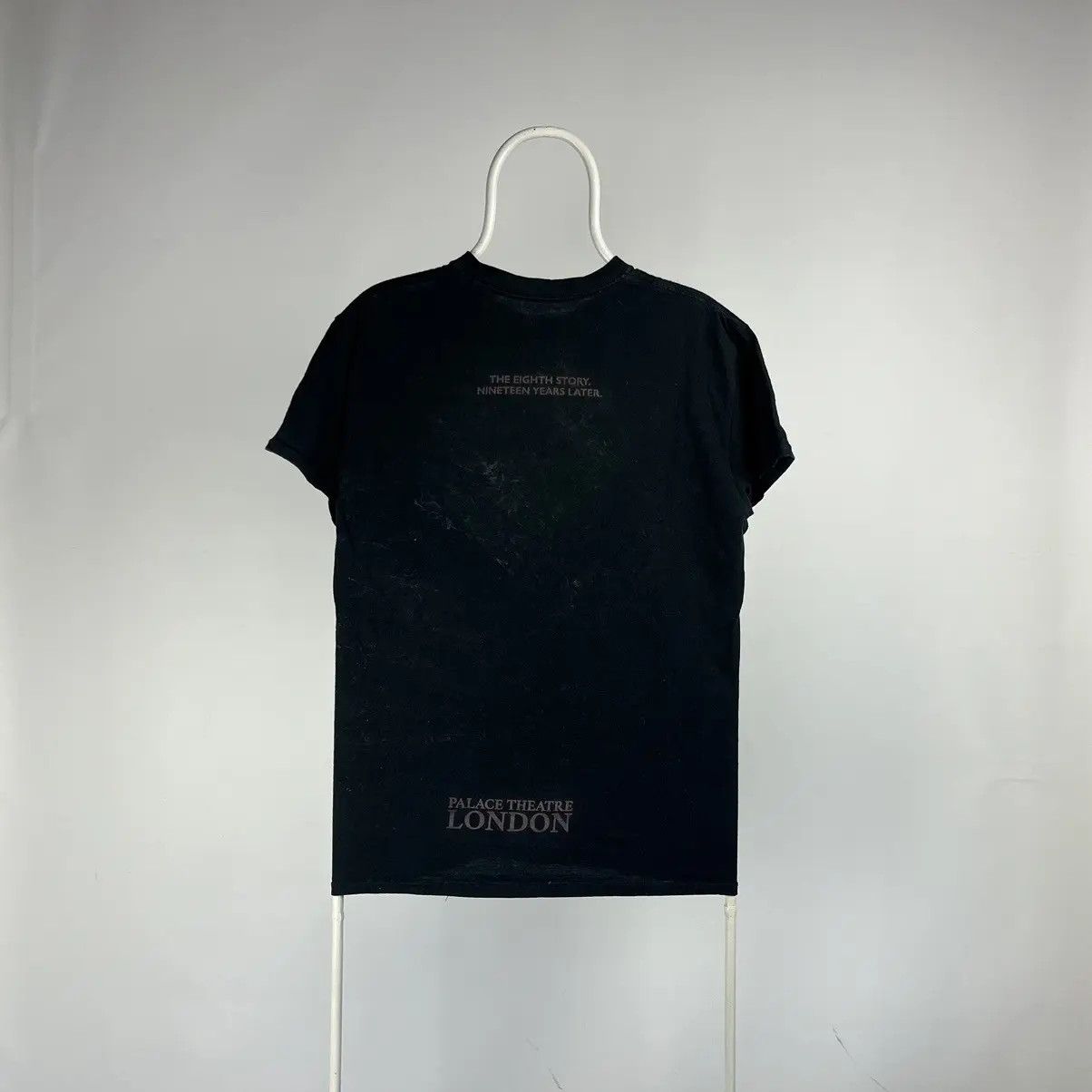 Band Tees Movie Harry Potter and the cursed child Tshirt size Medium Size US M / EU 48-50 / 2 - 2 Thumbnail