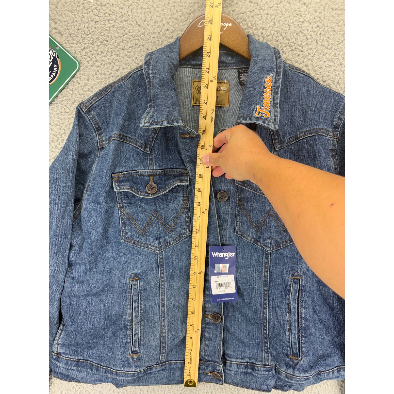 Wrangler Wrangler Tennessee Volunteers Football Jean Jacket Women XXL Size XXL / US 16-18 / IT 52-54 - 2 Thumbnail