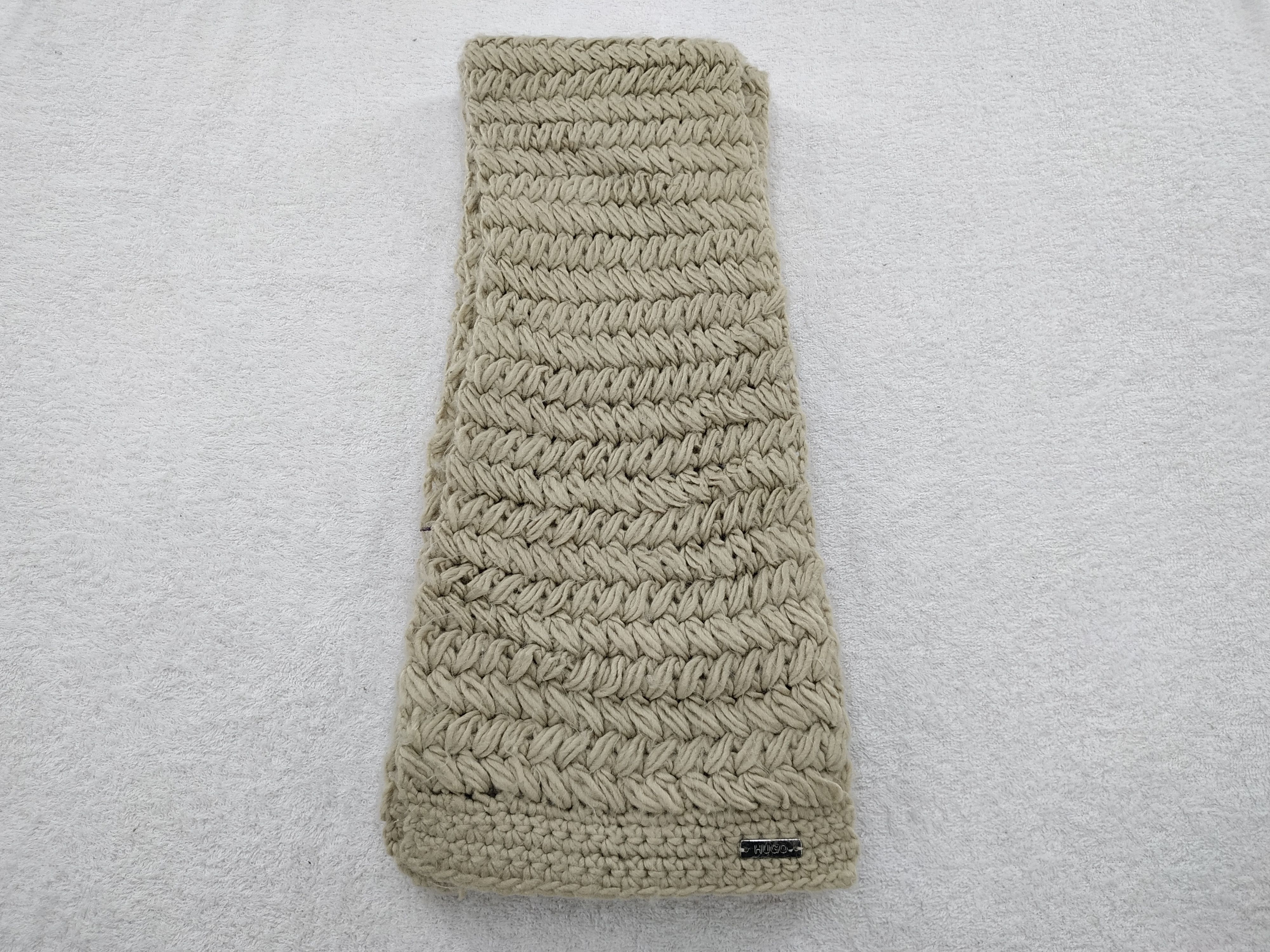 Hugo Boss Vintage Hugo Boss Wool Scarf/Muffler/Neckwear MF019 Size ONE SIZE - 1 Thumbnail