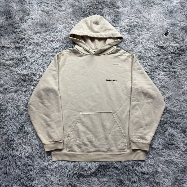 Balenciaga Balenciaga Back Logo Hoodie Size US S / EU 44-46 / 1 - 1 Thumbnail