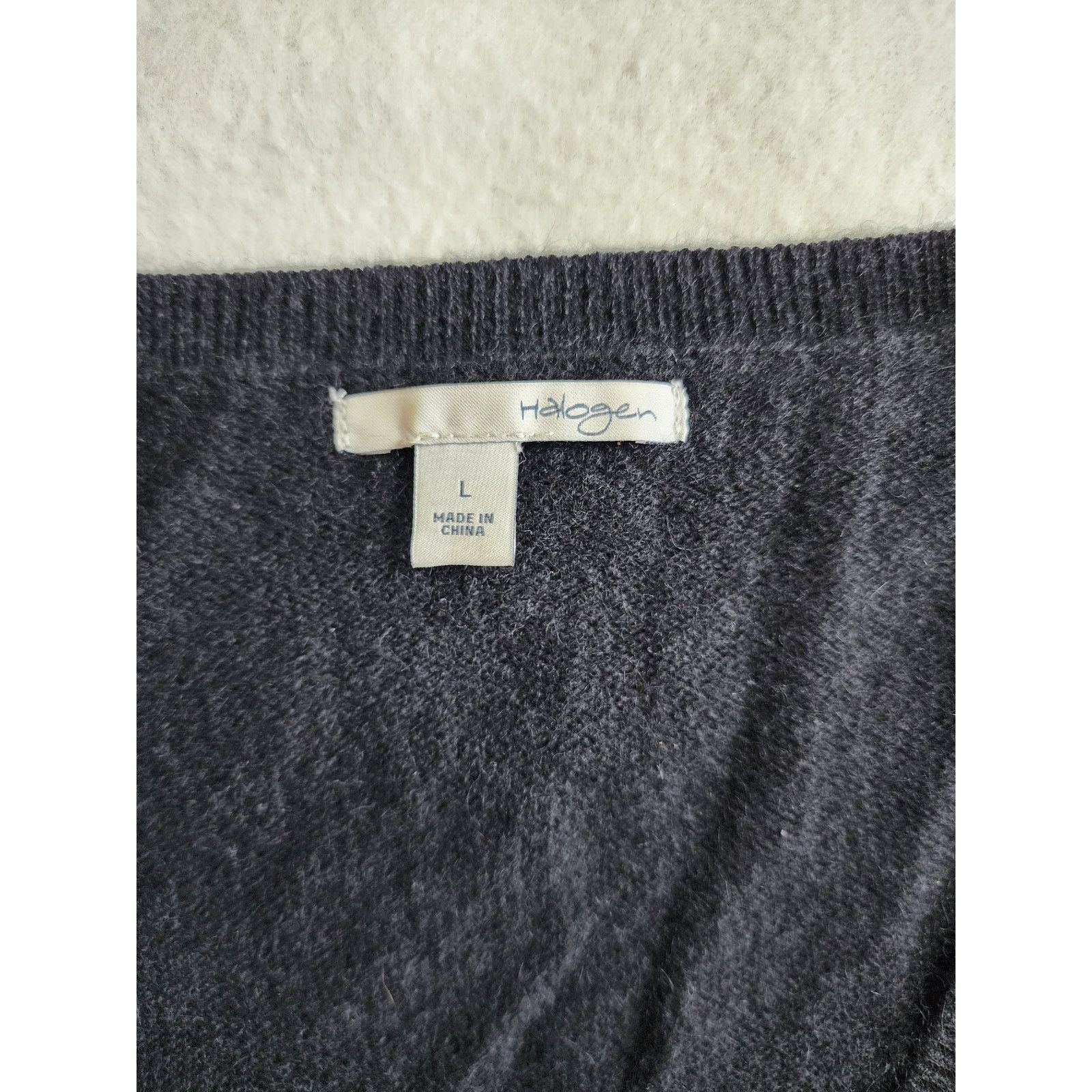 Nordstrom Halogen 100% Cashmere V-Neck Sweater Black Large Luxury Soft Size L / US 10 / IT 46 - 3 Thumbnail