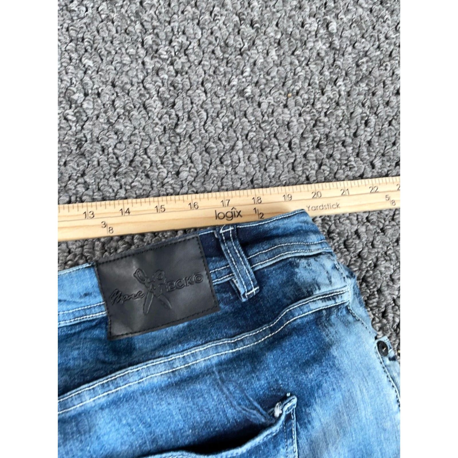 Ecko Unltd. VTG Marc Ecko Motorcycle Biker Jean Shorts Men 46 Blue Denim 5-Pocket/Zip Inseam 12in Regular Rise Mid - Cotton Spandex Vintage Hip Hop Theme Mens Size US 30 / EU 46 - 4 Thumbnail
