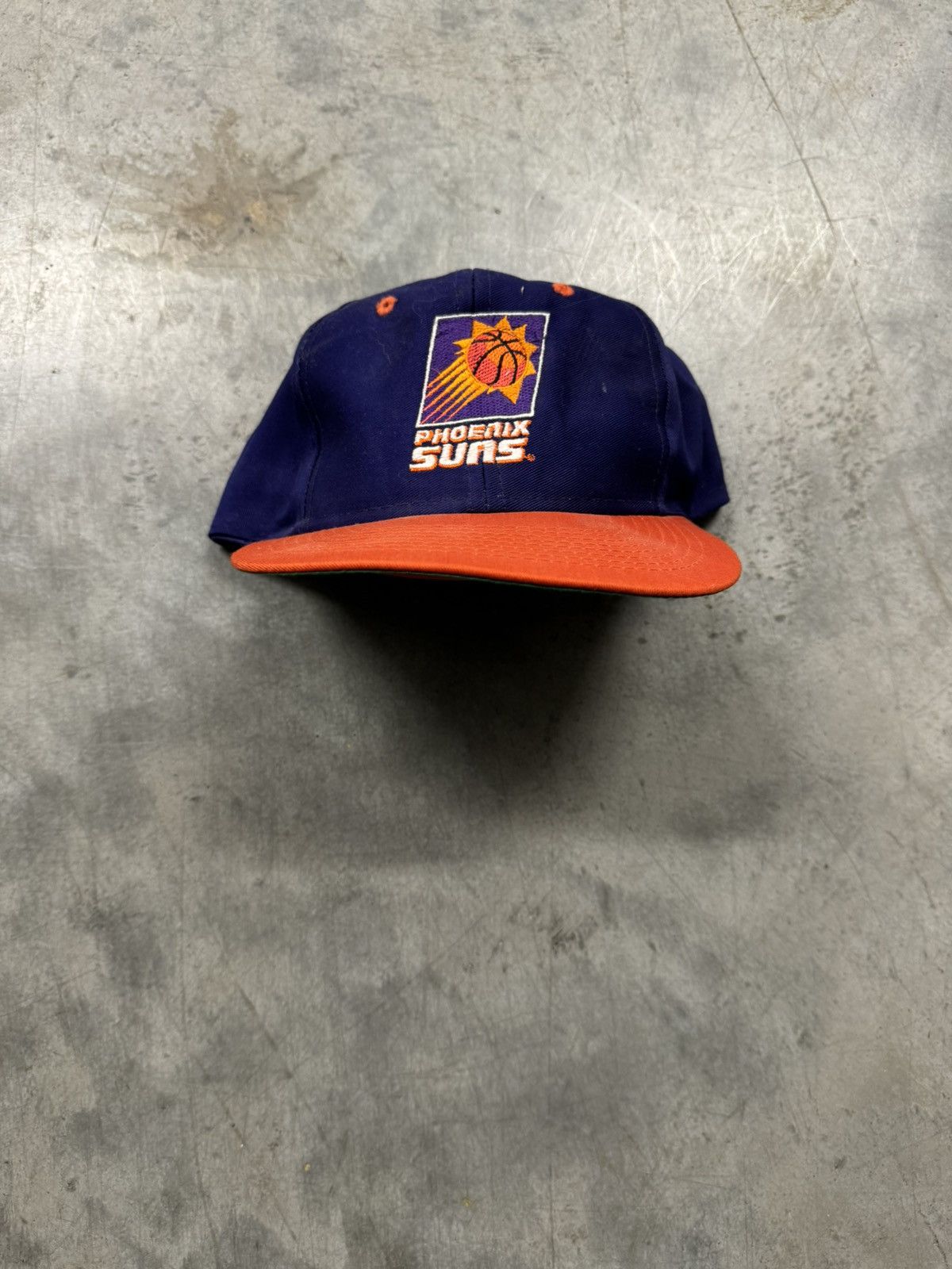 Vintage Vintage Phoenix Suns Back Spellout Hat Size ONE SIZE - 1 Thumbnail