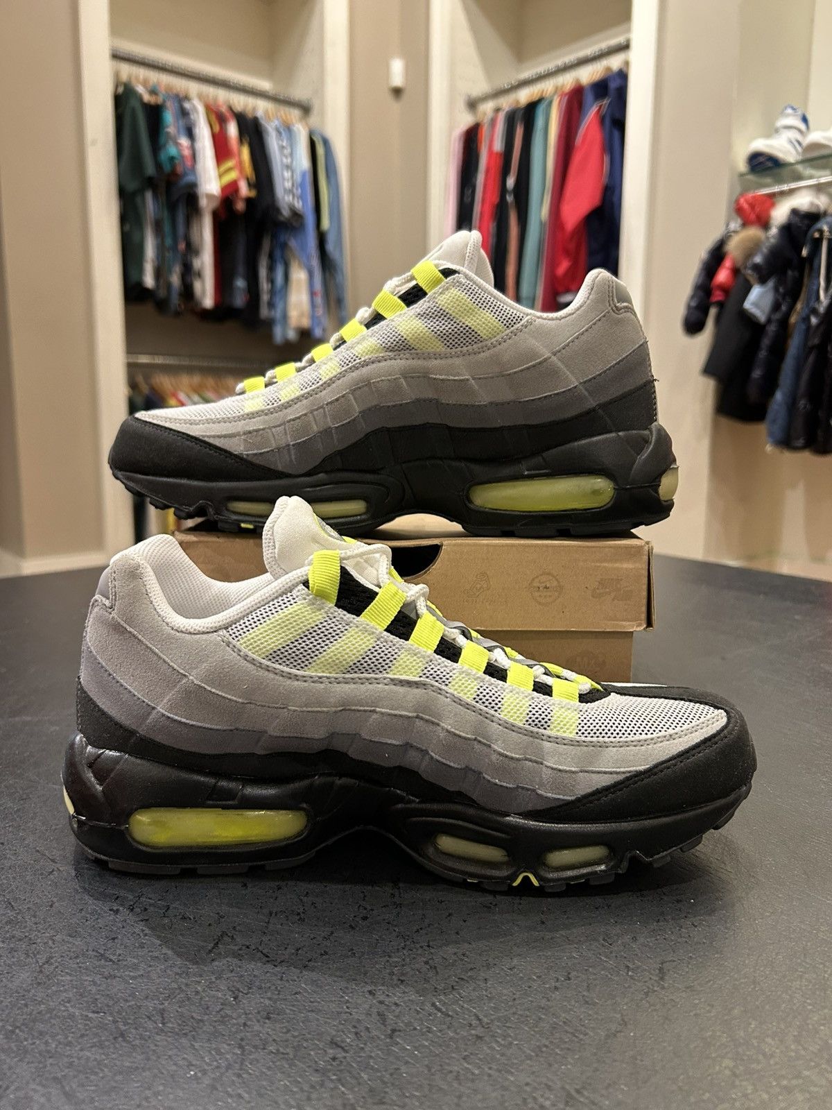 Nike Air Max 95 ‘OG Neon’ Size US 9 / EU 42 - 2 Thumbnail