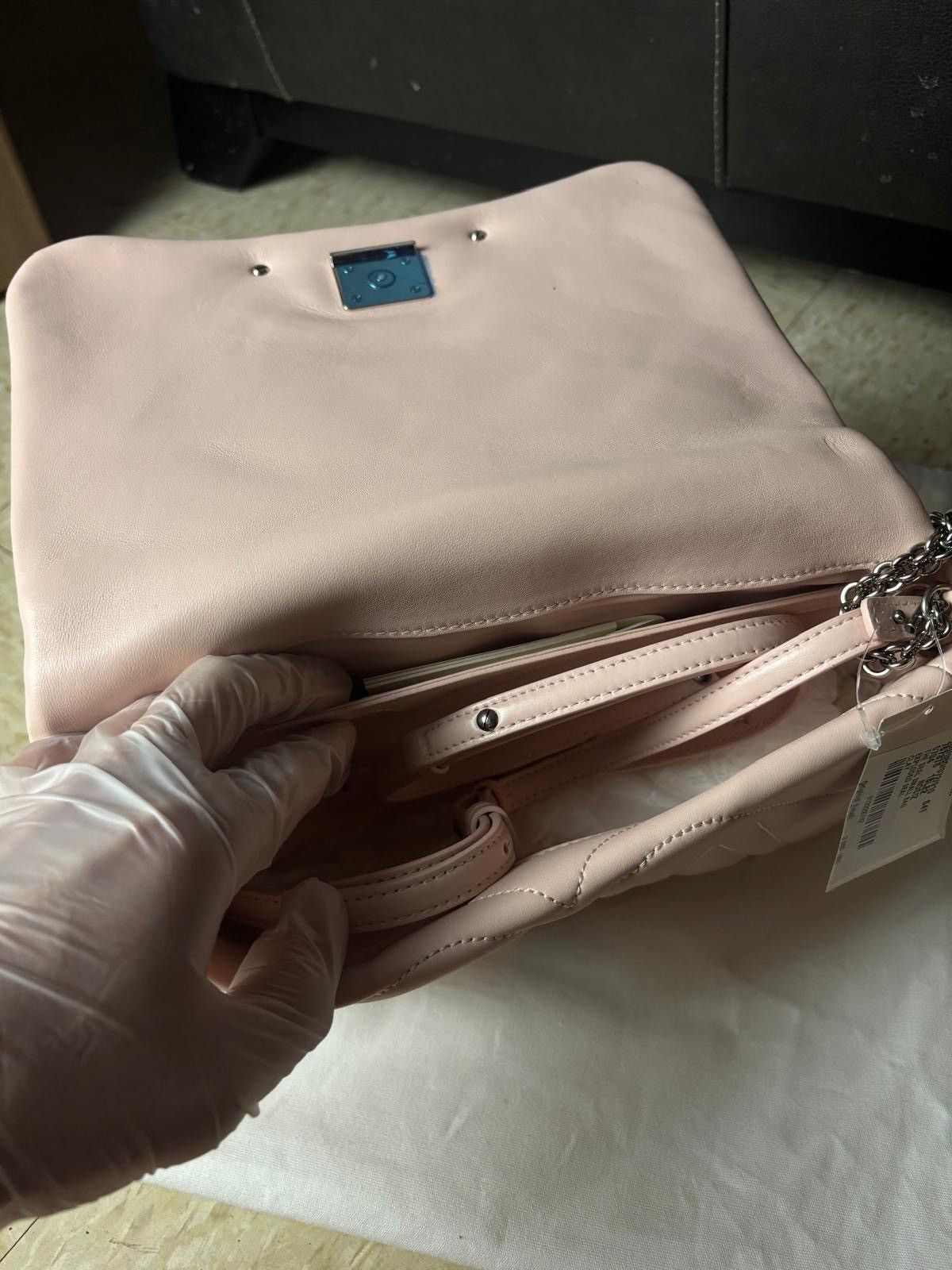 Alexander McQueen Alexander McQueen The Seal bag in pink quilted lambskin Size ONE SIZE - 9 Thumbnail