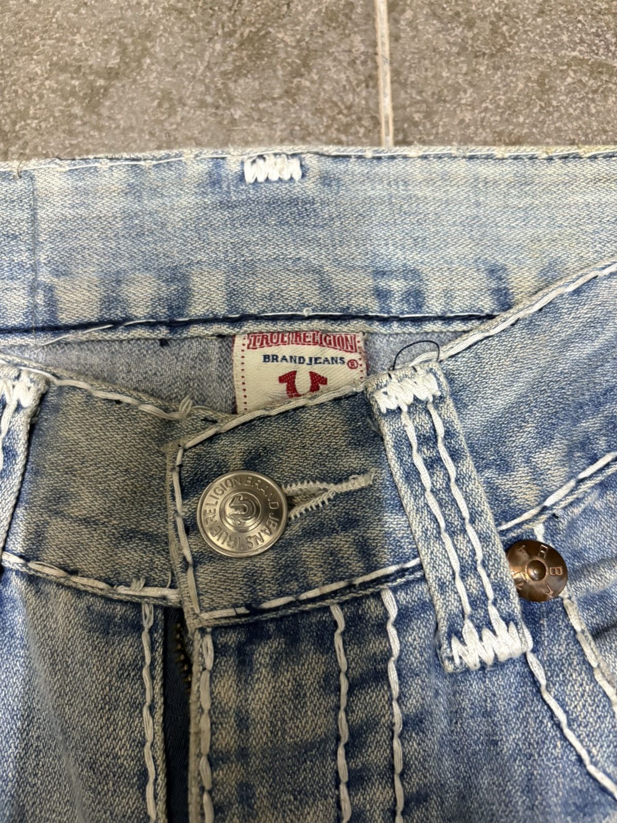 True Religion Treu religion Size US 31 - 3 Thumbnail