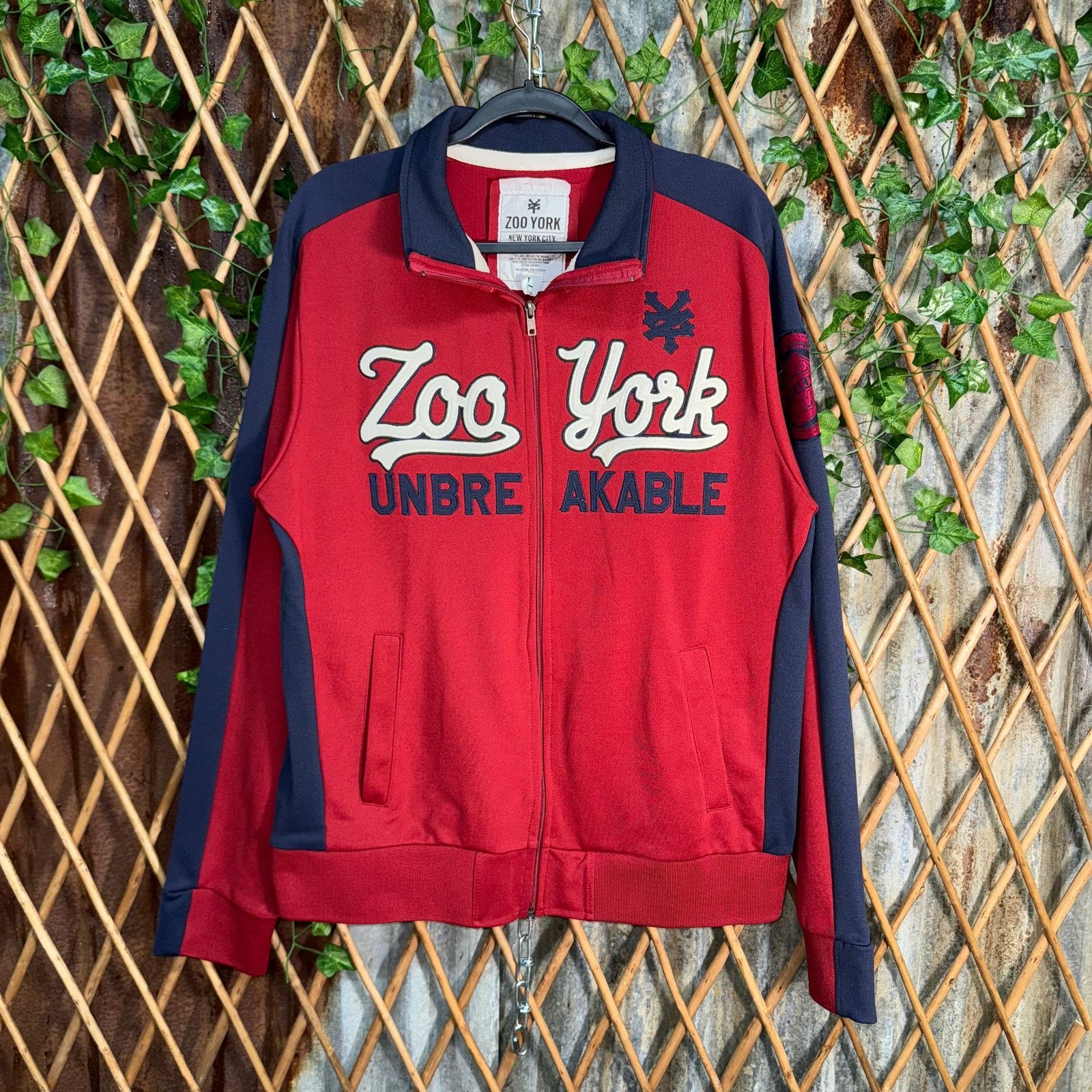 Zoo York Vintage Y2K Zoo York Unbreakable 00s embroider track jacket Size US L / EU 52-54 / 3 - 1 Thumbnail