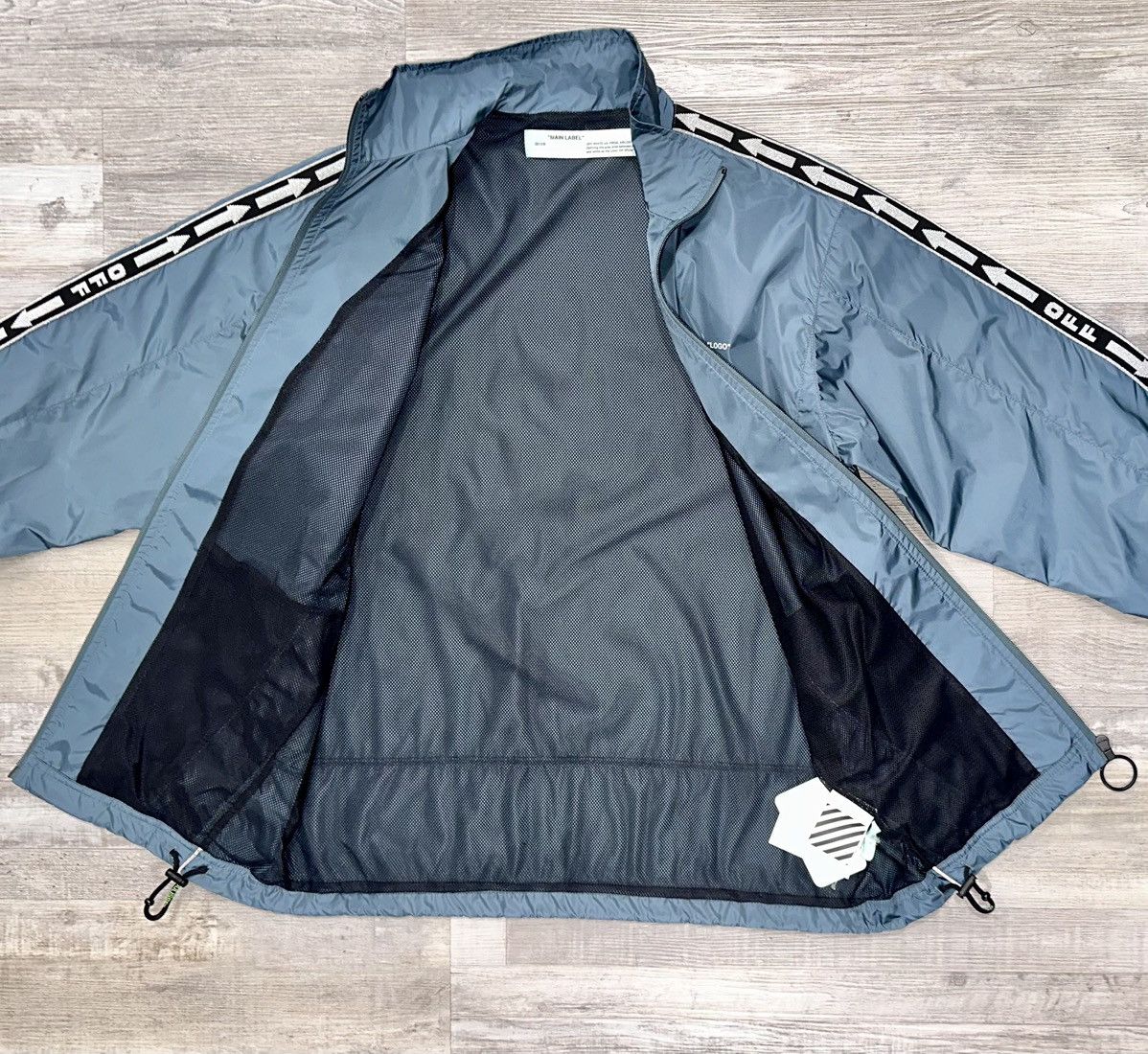 Other OFF_WHITE SLATE BLUE HOODED WINDBREAKER NWT LARGE Size US L / EU 52-54 / 3 - 4 Thumbnail