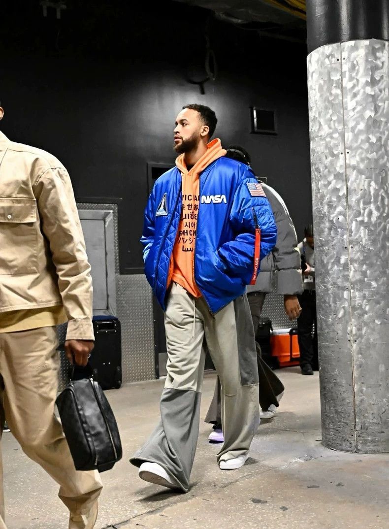Balenciaga Balenciaga NASA co-branded blue flying jacket Size US S / EU 44-46 / 1 - 7 Thumbnail