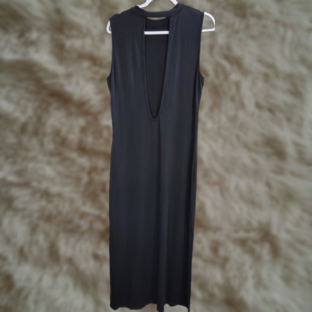BB Dakota BB Dakota Sasha Maxi Dress Mock Neck Open Back Black L NWT Womens Maxi Dress Sleeveless Open Side Slit Rayon 90s? Size L / US 10 / IT 46 - 1 Thumbnail