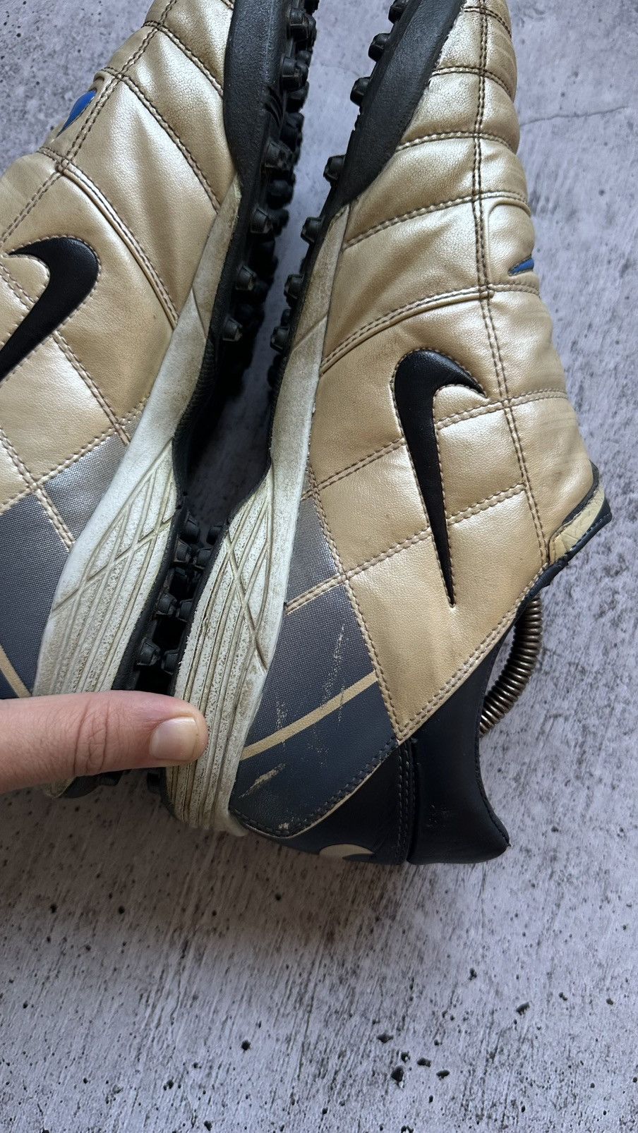 Nike 2004 Nike Air Zoom Ninety II Total 90 Vintage Soccer Boots Size US 10 / EU 43 - 10 Thumbnail