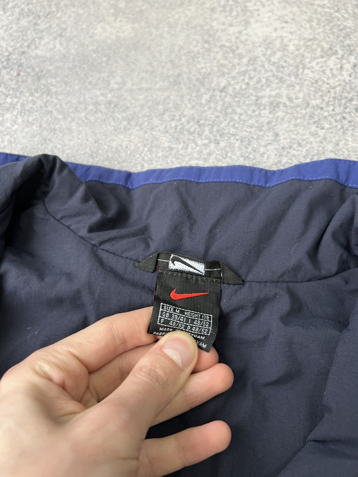 Nike × Vintage Vintage Nike 90s style sweatshirt Size US M / EU 48-50 / 2 - 7 Thumbnail