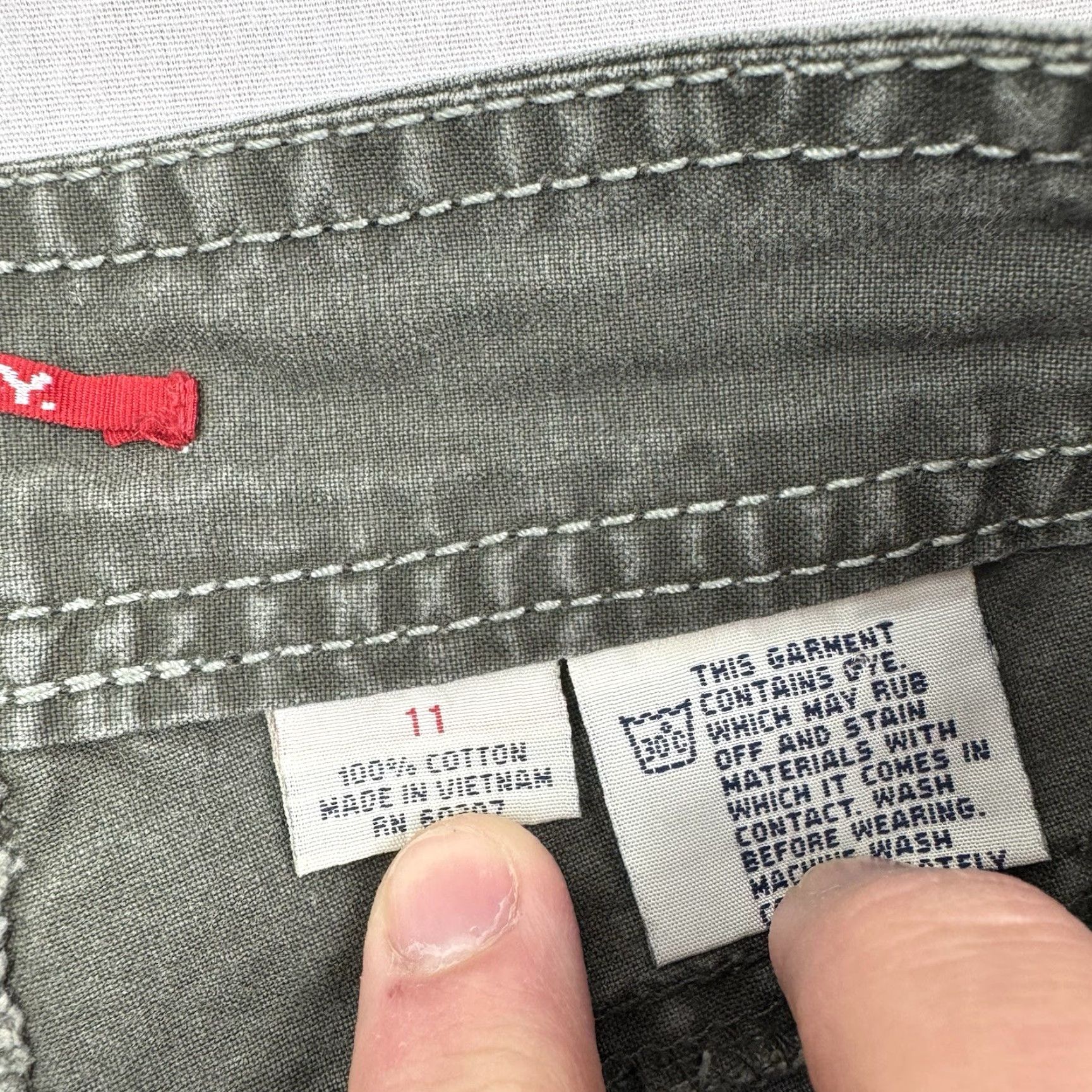 Vintage VINTAGE UNIONBAY Cargo Shorts Womens 11 Green Y2K Grunge Baggy 90s Size 32" / US 10 / IT 46 - 5 Thumbnail