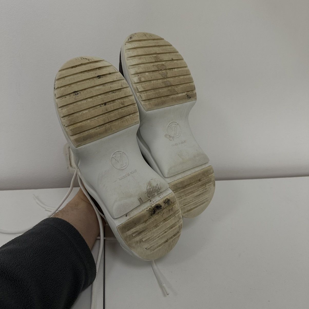Louis Vuitton Louis Vuitton Archlight Trainer Monogram White Shoes Size US 6 / IT 36 - 10 Thumbnail